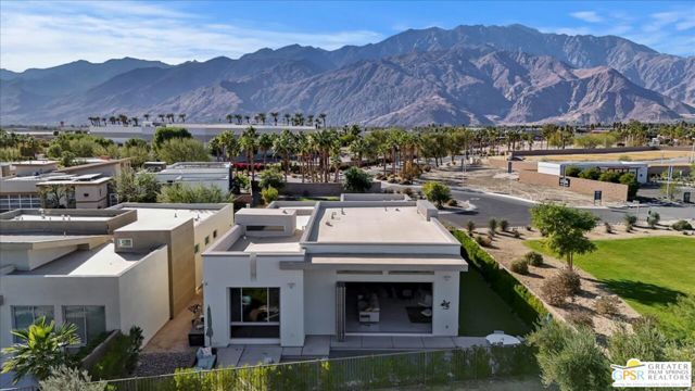 1280 Celadon Street, Palm Springs CA: https://media.crmls.org/mediaz/753fef38-4441-4484-93b4-b9e5a1543ca5.jpg
