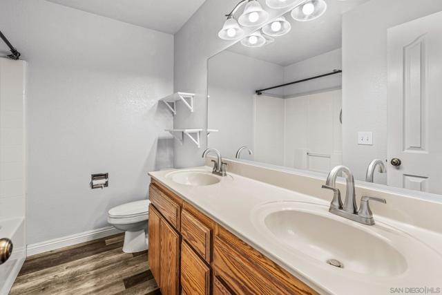 16579 Daza Dr, Ramona CA: https://media.crmls.org/mediaz/7540a299-b95f-4f04-87fb-4a8d1234f148.jpg