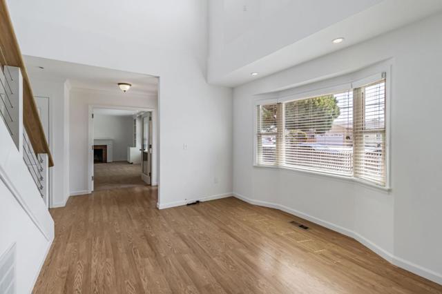 415 Kelly Avenue, Half Moon Bay CA: https://media.crmls.org/mediaz/7541867d-d9ac-405d-8ac3-c9d419294007.jpg