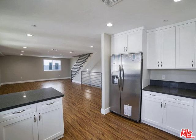 2303 Hauser Boulevard, Los Angeles CA: https://media.crmls.org/mediaz/7541b040-af9b-4cb8-99e6-1f8f2f3cb853.jpg