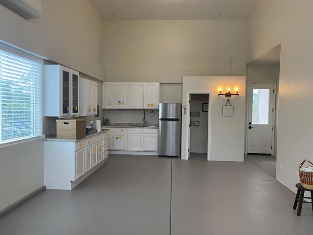 2224 Dos Lomas, Fallbrook CA: https://media.crmls.org/mediaz/75434dc1-3eba-40ca-ba8a-fb5e492b5a00.jpg
