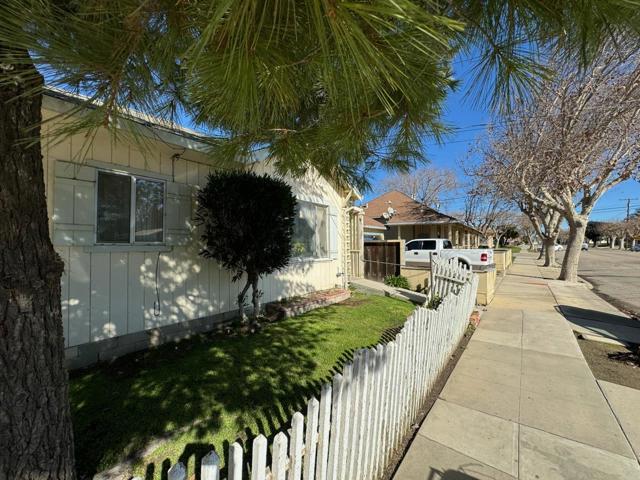 510 Bassett Street, King City CA: https://media.crmls.org/mediaz/754361be-b5c0-4917-9827-411aa7497ac5.jpg