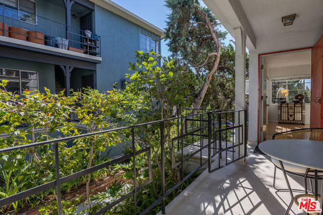 4507 Finley Avenue, 1 photo 5