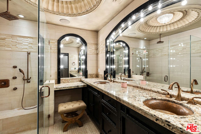 330 Kempton Road, Glendale CA: https://media.crmls.org/mediaz/754500a5-26a4-4ce5-8a59-f66a0f7d10a2.jpg