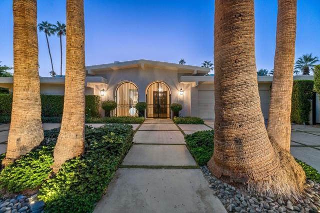 2015 S Toledo Avenue, Palm Springs CA: https://media.crmls.org/mediaz/75458159-004a-4a77-9de2-8f6c9100b58c.jpg