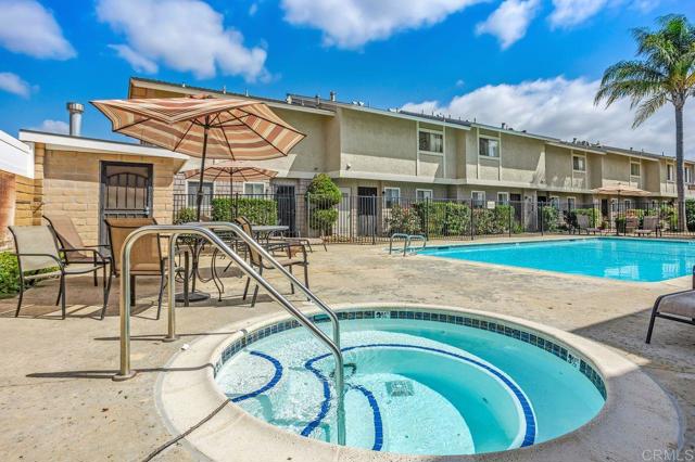 Detail Gallery Image 35 of 35 For 2112 E Vista Way #35,  Vista,  CA 92084 - 1 Beds | 1/1 Baths