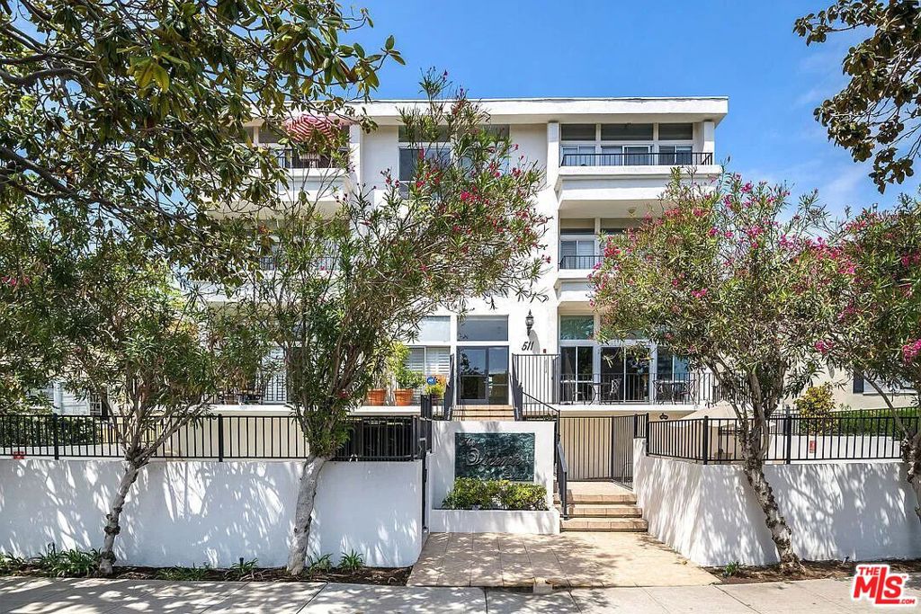 511 San Vicente Boulevard #204