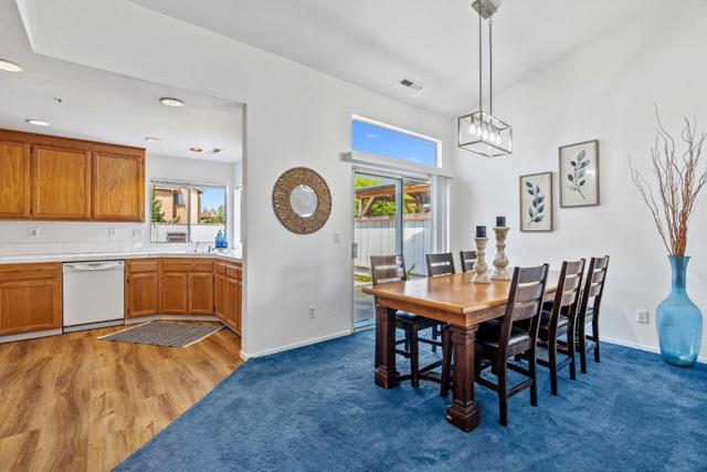 910 Cortina Way, Salinas CA: https://media.crmls.org/mediaz/7546c889-c674-47dd-b6dc-f195781b9cbf.jpg