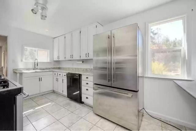 20920 Sunset Way, Colfax CA: https://media.crmls.org/mediaz/75471226-93ad-4433-a59c-aea9ca2d101e.jpg