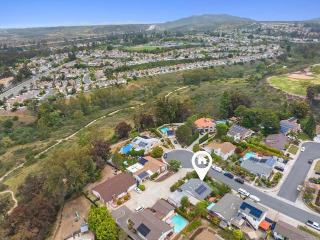 5550 La Cuenta Drive, San Diego CA: https://media.crmls.org/mediaz/75473d87-5c5f-4752-9b9e-c7f312bf78cc.jpg