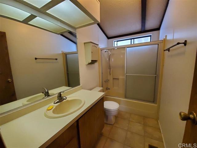 1212 H St, Ramona, California 92065, 2 Bedrooms Bedrooms, ,2 BathroomsBathrooms,Residential,For Sale,H St,NDP2406288