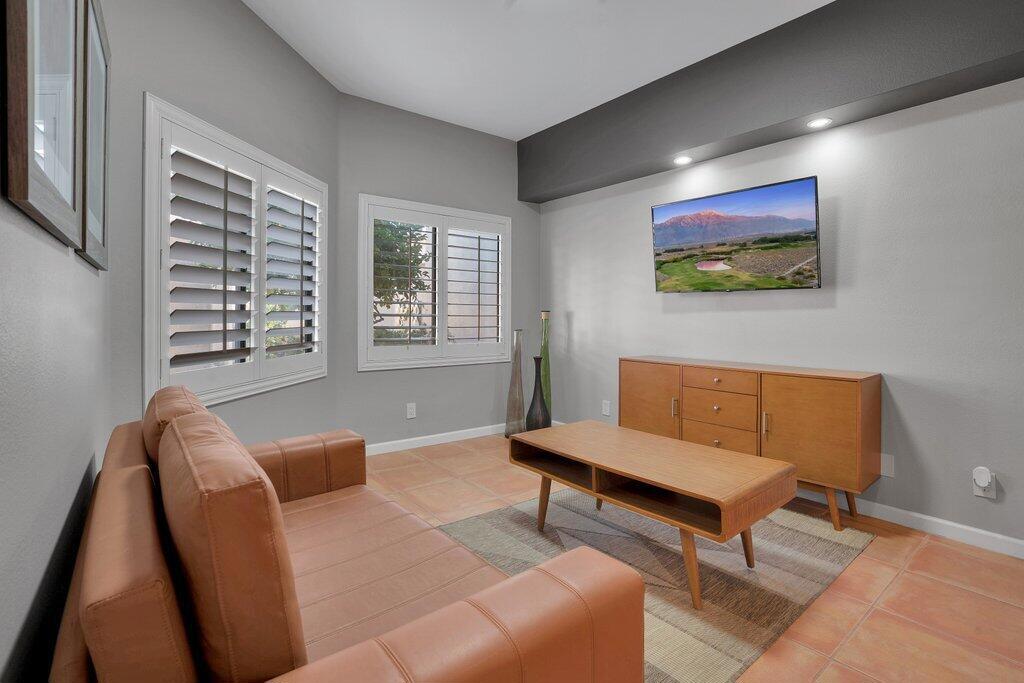 MLS #219139252DA image #9