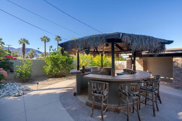 74085 Old Prospector Trail, Palm Desert CA: https://media.crmls.org/mediaz/754871e7-a0d3-4be9-b13a-05ccc2407abd.jpg
