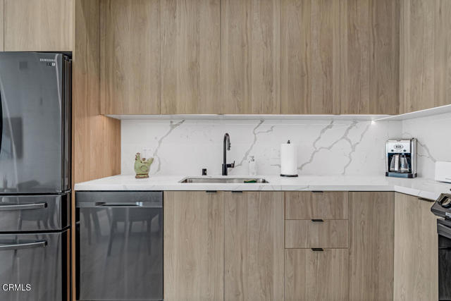 Detail Gallery Image 9 of 31 For 178 S Euclid Ave #412,  Pasadena,  CA 91104 - 1 Beds | 1 Baths