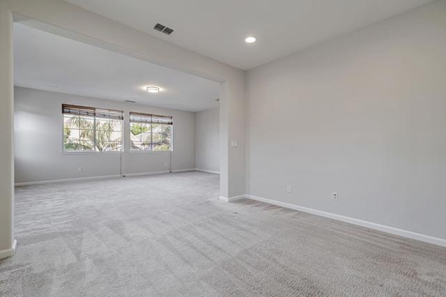 184 S Sonrisa Street, Mountain House CA: https://media.crmls.org/mediaz/7549b9ca-0408-4e4e-a57c-ea62a11730fd.jpg
