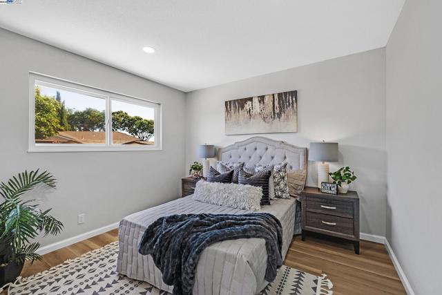 1942 Sherman Dr, Union City CA: https://media.crmls.org/mediaz/754b5ae8-f117-486c-939c-3c3443a0c8d7.jpg