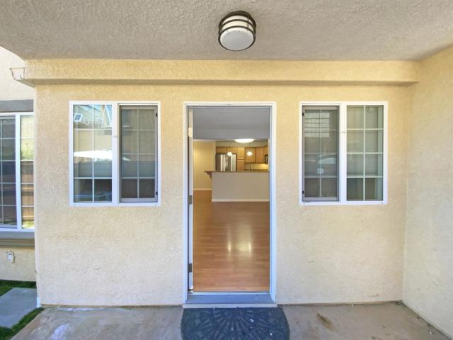 5252 Balboa Arms Dr, San Diego CA: https://media.crmls.org/mediaz/754c46a0-0a98-4f58-b309-9df4668bab47.jpg