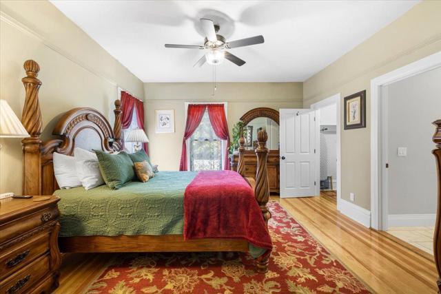 223 N Oregon Street, Yreka CA: https://media.crmls.org/mediaz/754f7172-1335-4260-9b2c-fbea2a742d4c.jpg