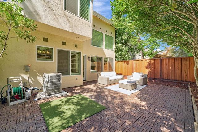 6192 Lakeview Cir, San Ramon CA: https://media.crmls.org/mediaz/75507499-c54f-4f05-8f10-790418679096.jpg