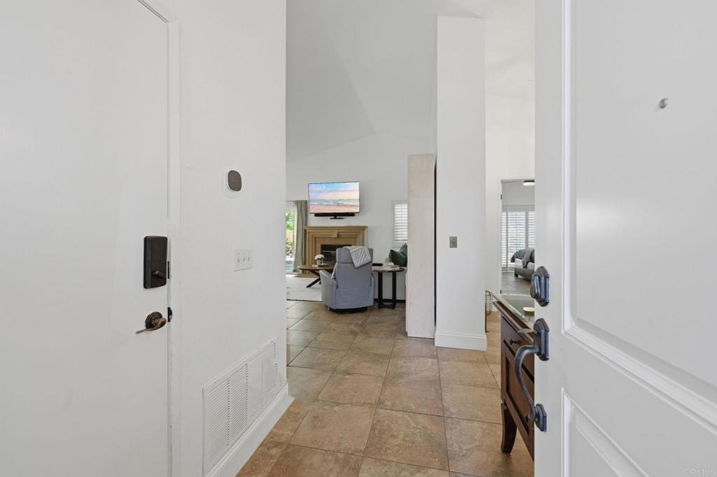 1701 Crystal Ridge Way - photo 6