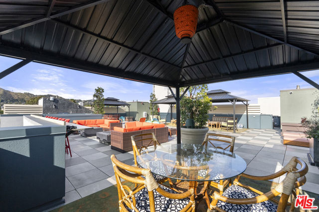 7428 Santa Monica Boulevard, 204 photo 25