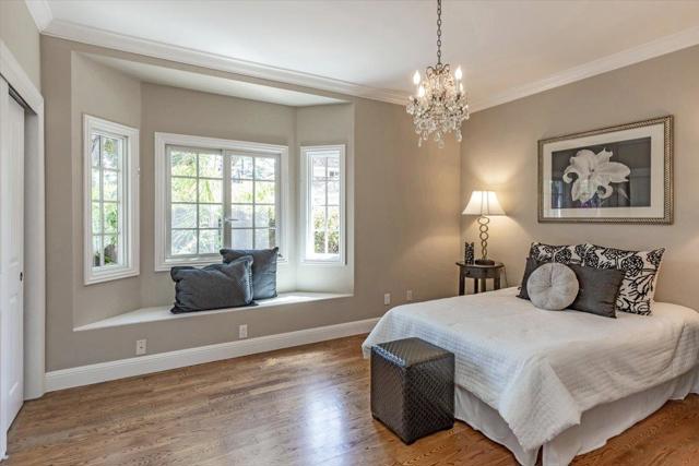 32 N El Monte Avenue, Los Altos CA: https://media.crmls.org/mediaz/75515aa2-42f9-4919-beab-810f363f6806.jpg