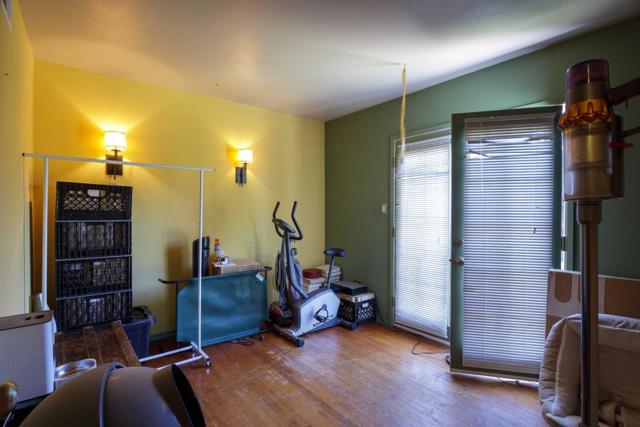 8421 Wayland Lane, Gilroy CA: https://media.crmls.org/mediaz/7552101f-1754-42bb-bed4-ebd3850130df.jpg