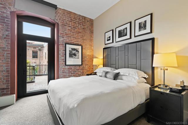 900 N Point St, San Francisco CA: https://media.crmls.org/mediaz/75528d4d-22e9-43f5-a28e-eea79c354b22.jpg
