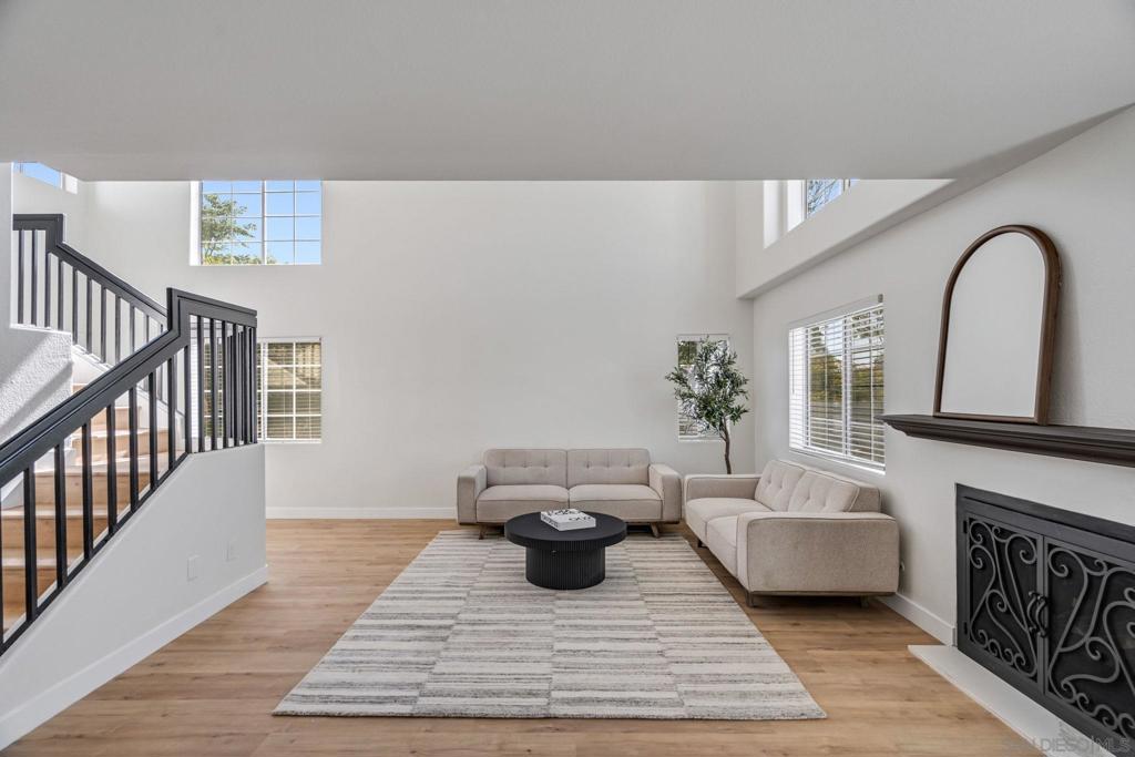 12875 Carriage Heights Way - photo 8