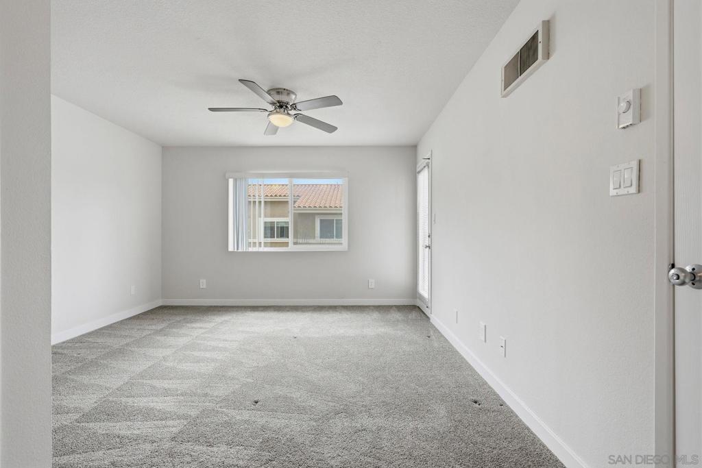 7425 Charmant - photo 16