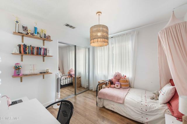 2658 Morning Grove Way, Thousand Oaks CA: https://media.crmls.org/mediaz/7553a091-9535-4d3d-87a5-3651edafb1a5.jpg