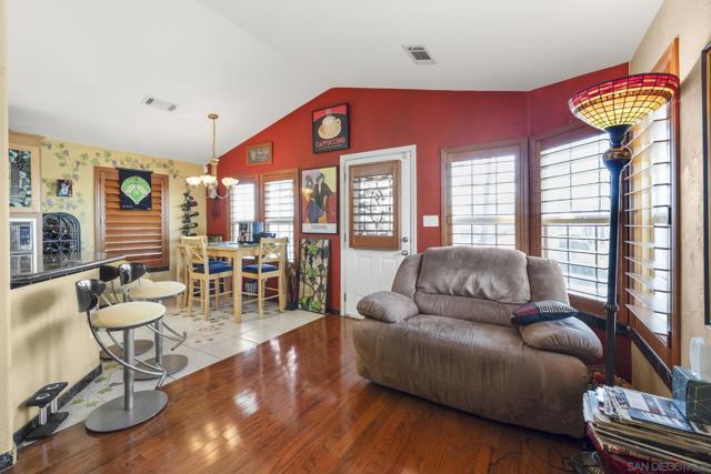 120 Sherri Ln, Oceanside CA: https://media.crmls.org/mediaz/7553b0f6-fabf-42b2-8e95-f5bf854097a9.jpg