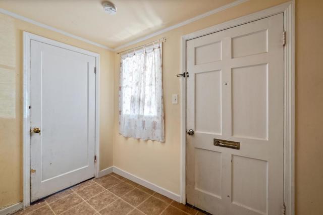 233 Village Way, South San Francisco CA: https://media.crmls.org/mediaz/7553bdcb-84af-4cac-bba3-362baf55f4ed.jpg