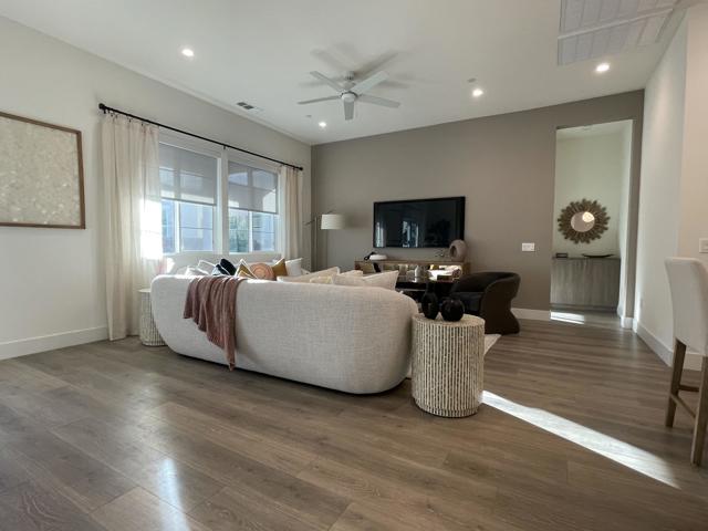 Image 3 of 22 For 47339 Poppy Lane