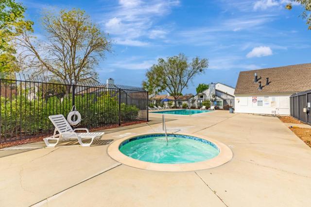 15173 Yosemite Way, Morgan Hill CA: https://media.crmls.org/mediaz/7554b9a5-b0da-428e-a31c-0ed1f08f6b1a.jpg