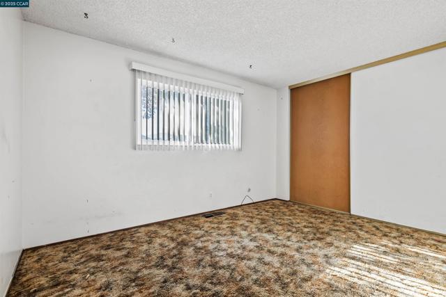 2924 N Francisco Way, Antioch CA: https://media.crmls.org/mediaz/7554e18d-b061-4343-ac94-50f794260477.jpg