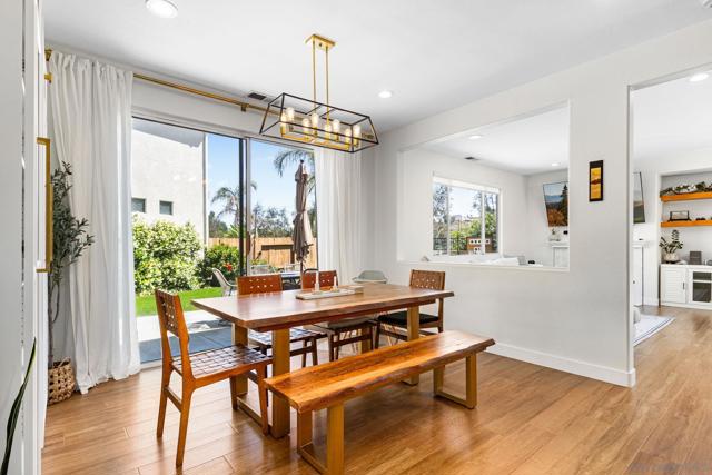 11799 Westview Pkwy, San Diego CA: https://media.crmls.org/mediaz/7556dbc4-3318-487a-84cf-ff2f5da24f41.jpg