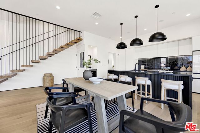 5868 Saturn Street, Los Angeles CA: https://media.crmls.org/mediaz/7556f0ff-0a2f-4ffc-ba2c-f69bc5584e8e.jpg