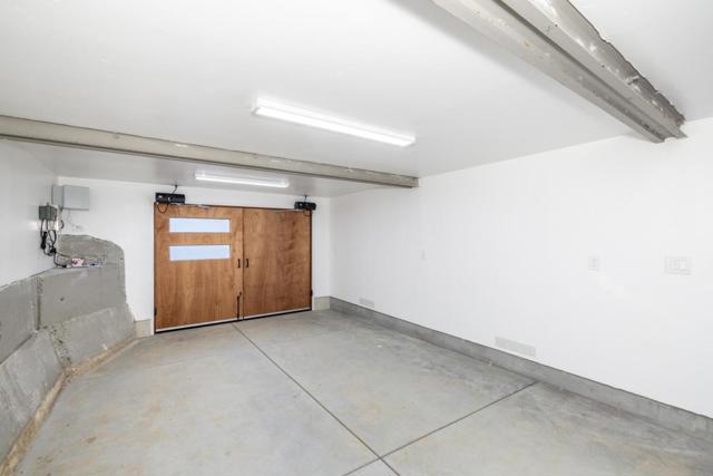 3803 Hamilton Way, Redwood City CA: https://media.crmls.org/mediaz/7558da03-b02c-40eb-8a82-77f8cca5634a.jpg