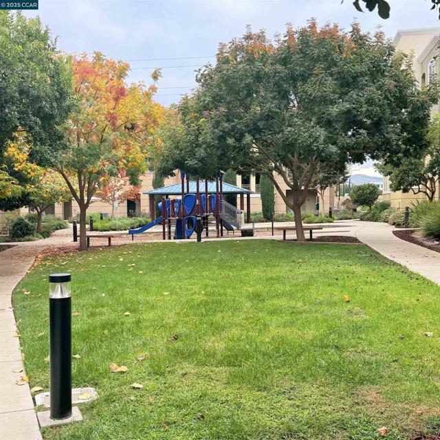 4704 Norris Canyon Rd, San Ramon CA: https://media.crmls.org/mediaz/755920be-5ef4-4eba-9fe7-720c7d06fae4.jpg