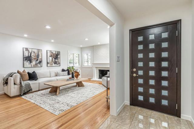 1992 Montemar Way, San Jose CA: https://media.crmls.org/mediaz/75596497-fa1b-4d72-8fb3-31750f51c266.jpg