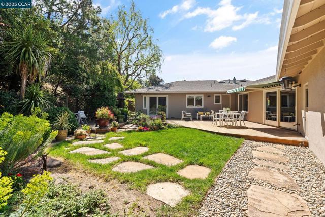 1902 Joseph Dr, Moraga CA: https://media.crmls.org/mediaz/7559b13b-ea7d-4bd9-9ef0-51d8636ac5f7.jpg