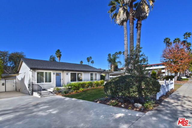 4841 Tyrone Avenue photo 4