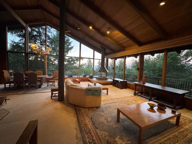 45 Ranch Road, Woodside CA: https://media.crmls.org/mediaz/755cae5c-dff5-40a8-9b33-a3d8e4ced24a.jpg