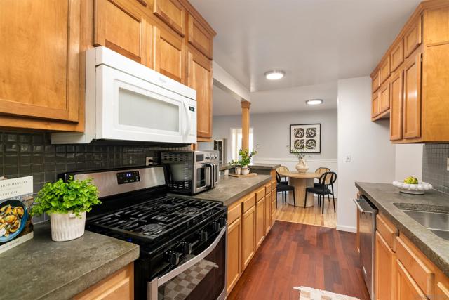 3708 Fairway Dr, La Mesa CA: https://media.crmls.org/mediaz/755ce2be-63c6-495f-9045-c374c96b4f13.jpg