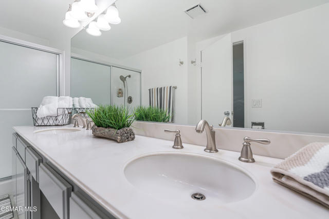 1103 Catlin Street, Simi Valley CA: https://media.crmls.org/mediaz/755dc862-6d8d-4d04-b18e-40bf45f1564d.jpg