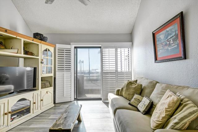 Detail Gallery Image 22 of 47 For 588 Island View Cir, Port Hueneme,  CA 93041 - 4 Beds | 2 Baths