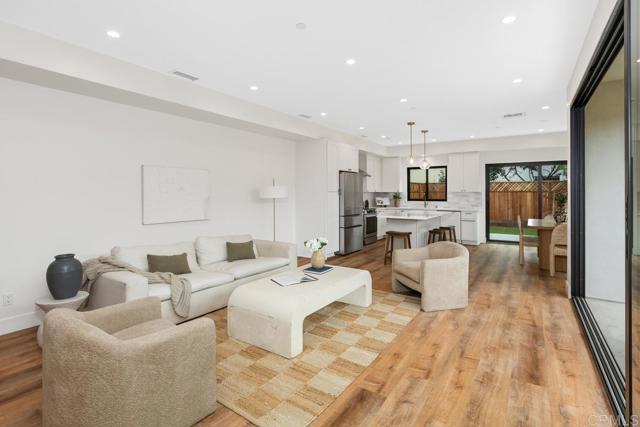 Detail Gallery Image 6 of 34 For 245 Dahlia Ave, Imperial Beach,  CA 91932 - 3 Beds | 2/1 Baths