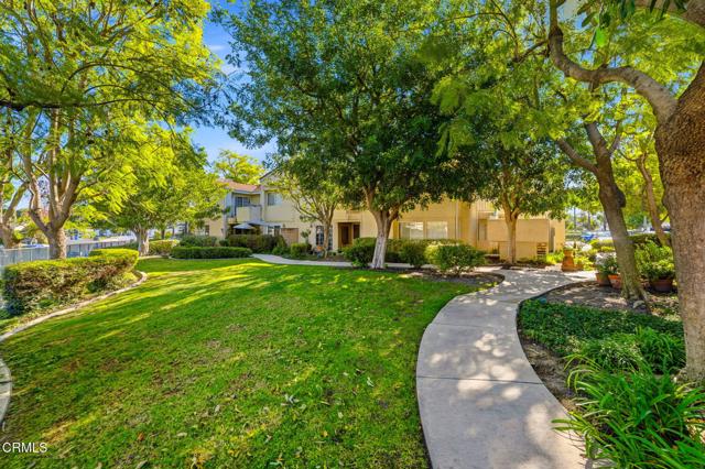 Detail Gallery Image 3 of 24 For 574 Charles St, Moorpark,  CA 93021 - 2 Beds | 2 Baths