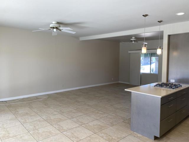 48190 Birdie Way, Palm Desert CA: https://media.crmls.org/mediaz/7561341e-daed-4356-a848-576b3e20517a.jpg